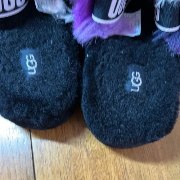 UGG Fluffy Purple and Black Sandals/slippers - Picture 4 of 7